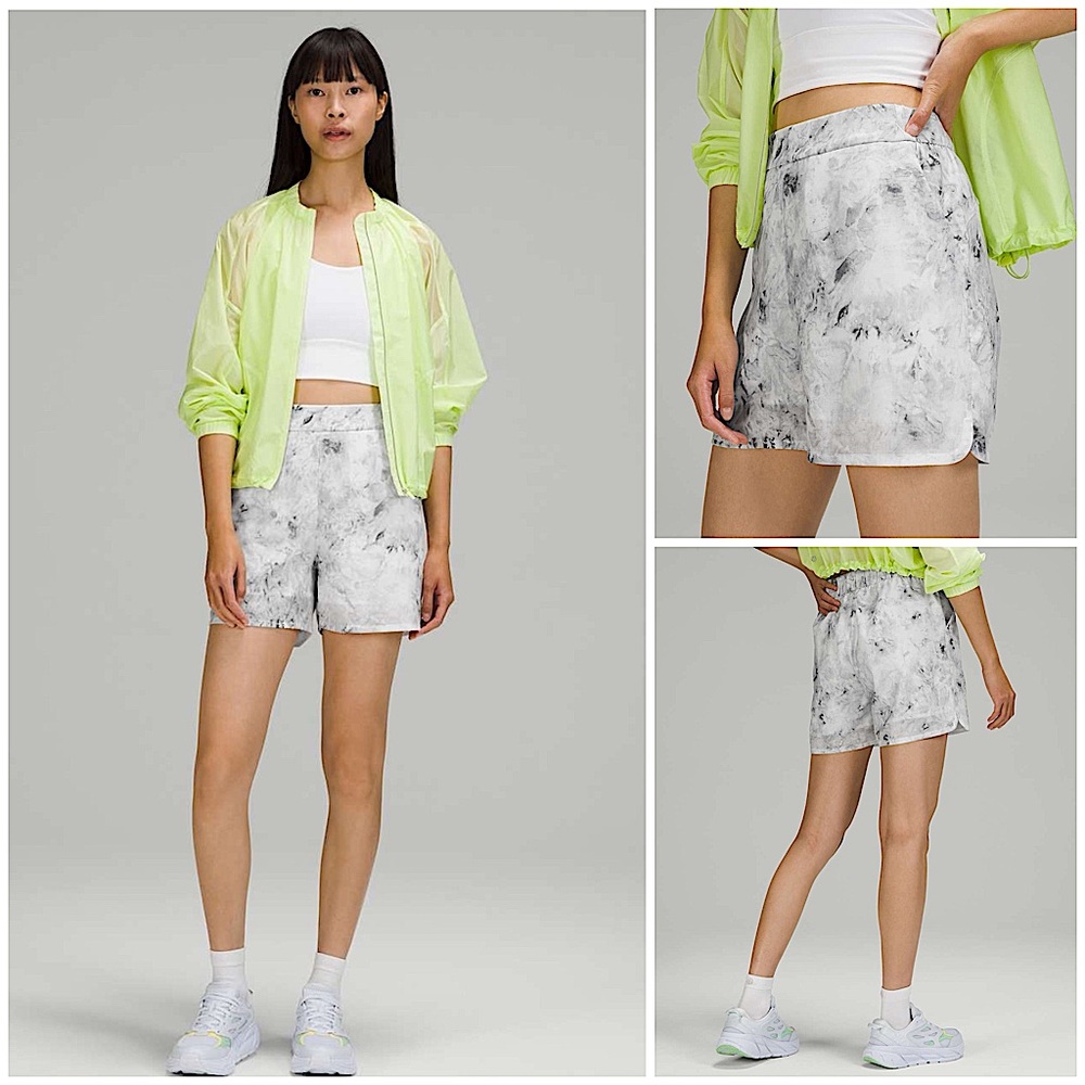 Lululemon Flat-Front Relaxed Short 4.5"